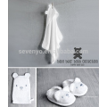 Juego de regalo de baño de bebé oso blanco con toalla con capucha, mitón de lavado y pantuflas - blanco, género neutro Lindo